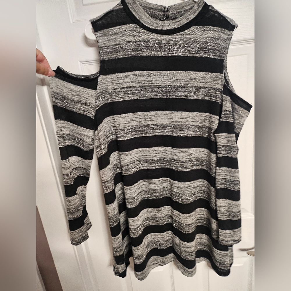 Chic Striped Cold Shoulder Top